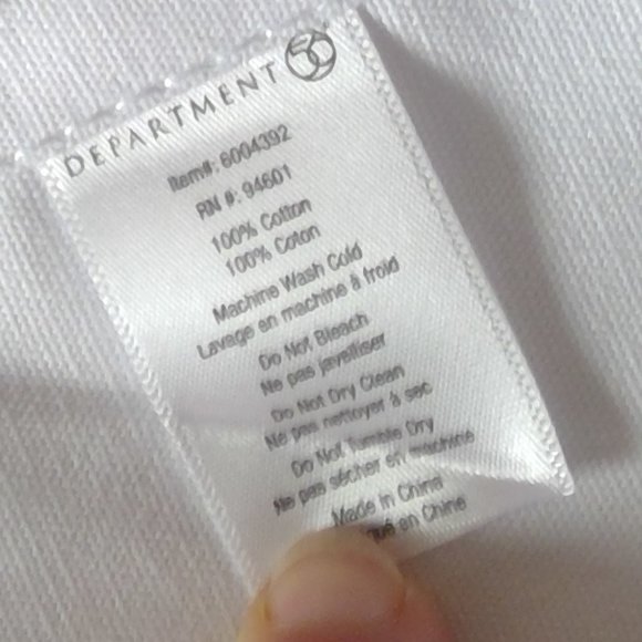 NWT Enesco Canada Izzy & Oliver Bar/Kitchen Towel with Whimsical Wine Quote - Picture 5 of 5